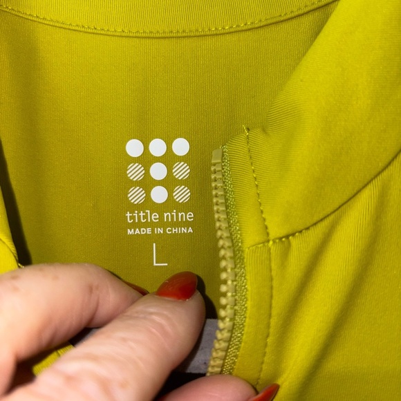 Title Nine Sunbuster Half Zip Short Sleeve Top Green Size L - Picture 3 of 5